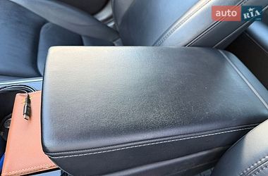 Седан Tesla Model 3 2020 в Кременчуге
