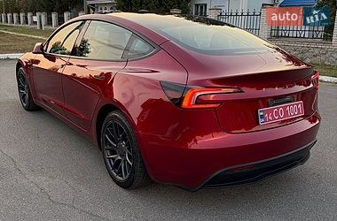 Седан Tesla Model 3 2024 в Барышевке