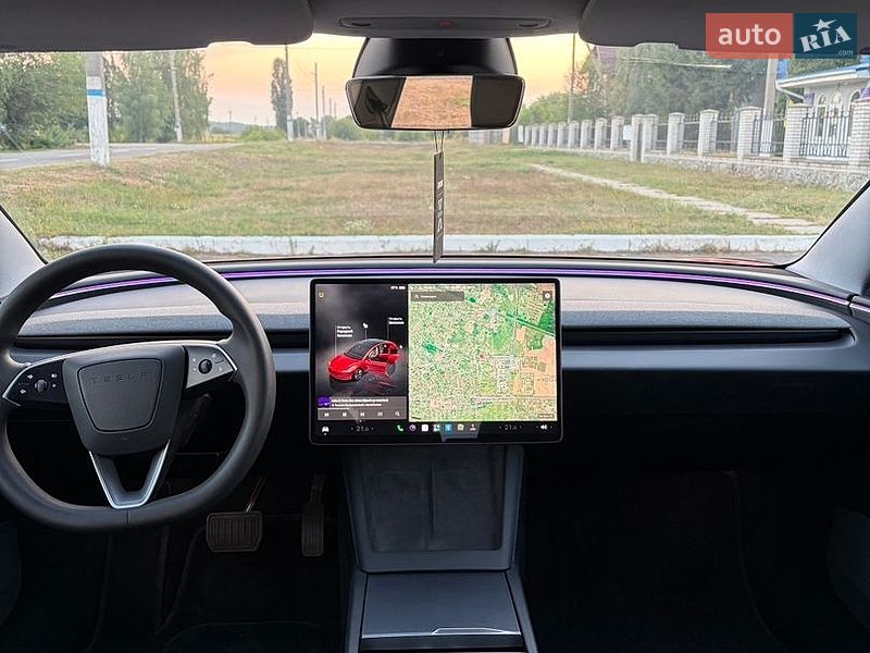Седан Tesla Model 3 2024 в Барышевке