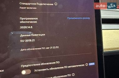 Седан Tesla Model 3 2019 в Львові