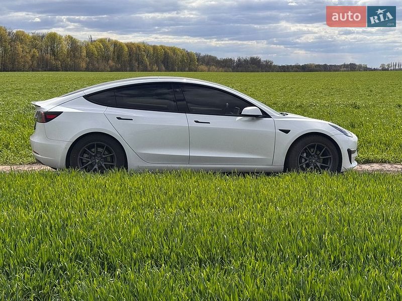 Седан Tesla Model 3 2022 в Броварах фото 3 Седан Tesla Model 3 2022 в Броварах