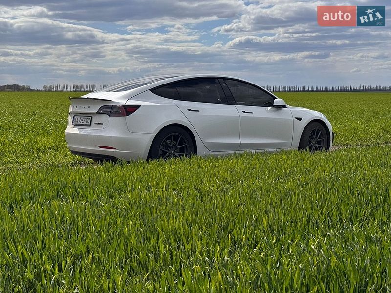 Седан Tesla Model 3 2022 в Броварах фото 4 Седан Tesla Model 3 2022 в Броварах