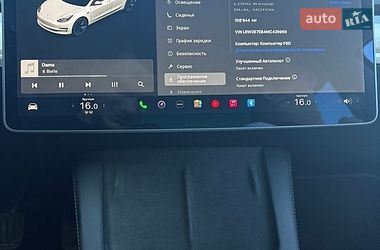 Седан Tesla Model 3 2021 в Трускавце