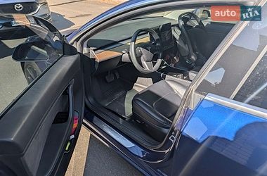 Седан Tesla Model 3 2018 в Киеве