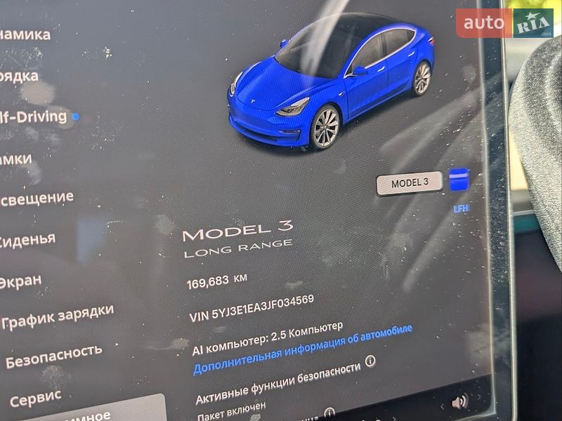 Седан Tesla Model 3 2018 в Киеве