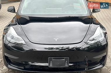 Седан Tesla Model 3 2022 в Самборе