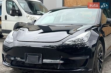 Седан Tesla Model 3 2022 в Самборе