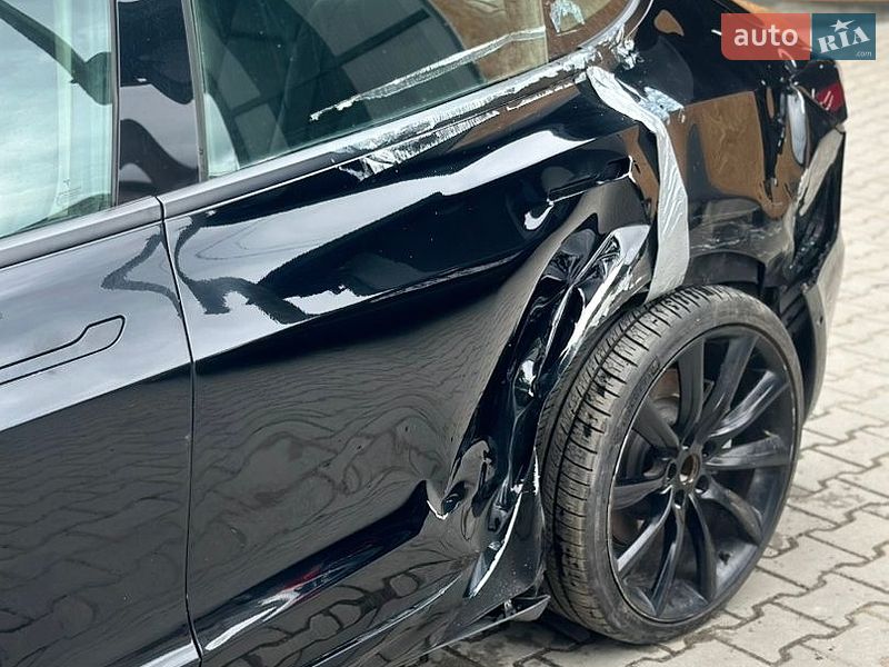 Седан Tesla Model 3 2022 в Самборе