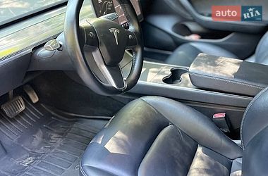 Седан Tesla Model 3 2019 в Виннице