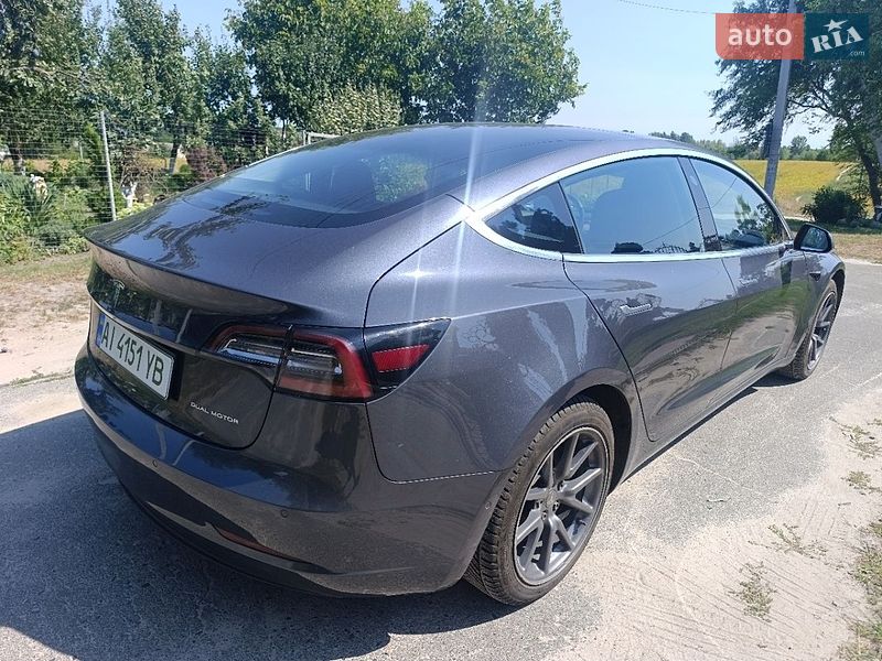 Седан Tesla Model 3 2020 в Ворзеле