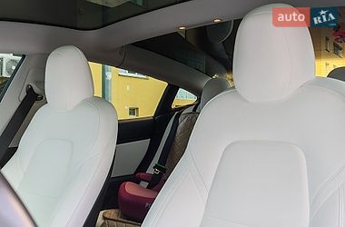 Седан Tesla Model 3 2019 в Києві