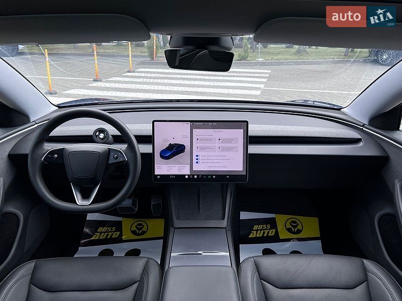 Седан Tesla Model 3 2024 в Львові
