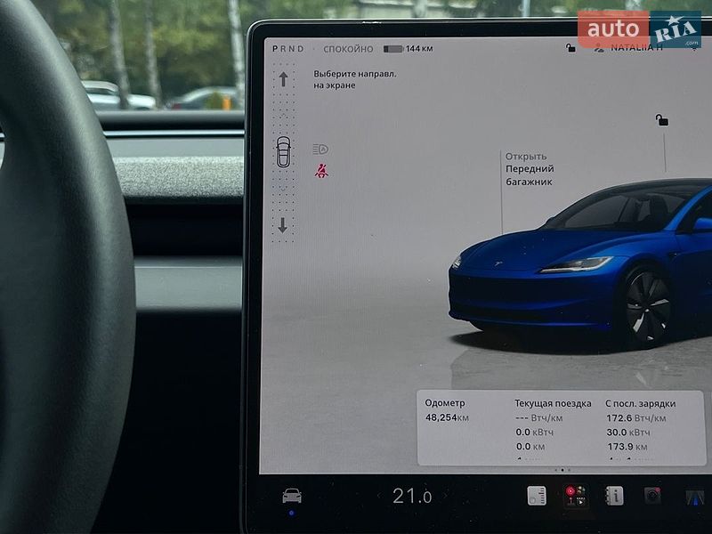 Седан Tesla Model 3 2024 в Львові