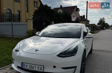 Седан Tesla Model 3 2022 в Хмельницком Седан Tesla Model 3 2022 в Хмельницком
