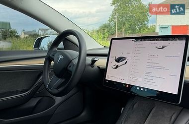 Седан Tesla Model 3 2022 в Хмельницком