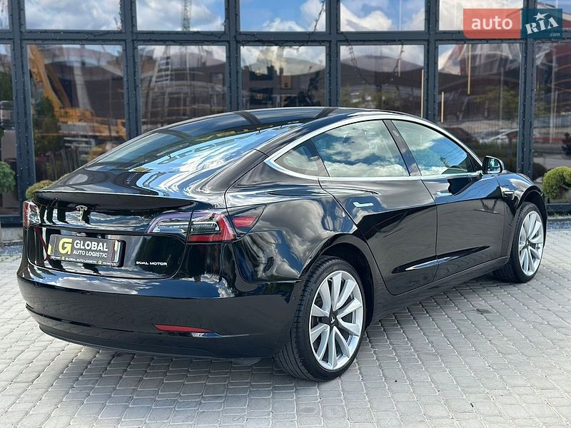 Седан Tesla Model 3 2020 в Львові фото 10 Седан Tesla Model 3 2020 в Львові