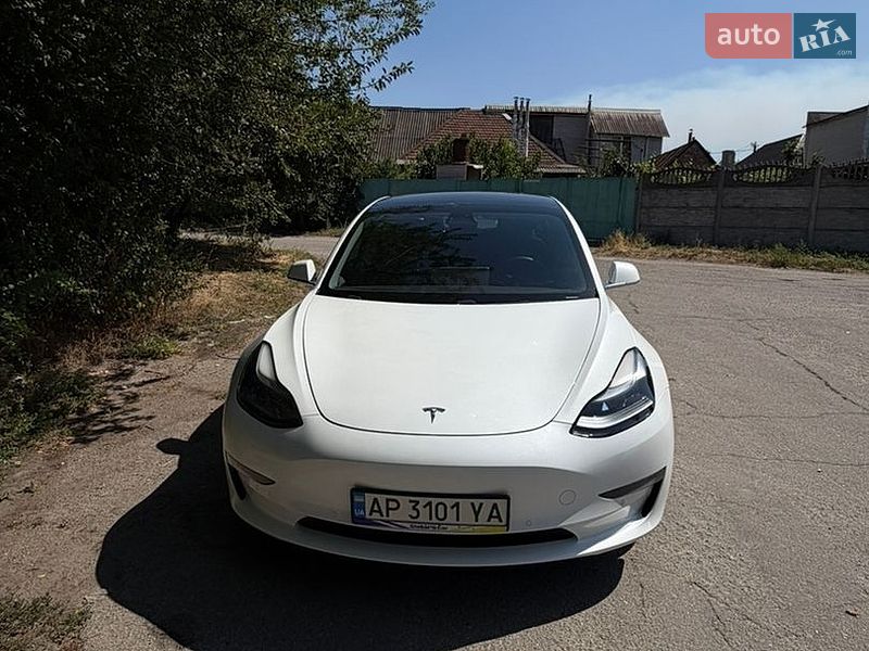 Седан Tesla Model 3 2020 в Запоріжжі