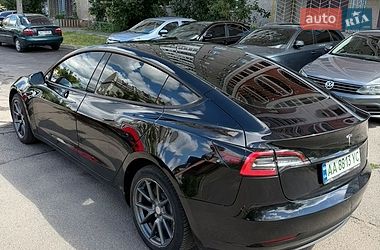 Седан Tesla Model 3 2023 в Киеве