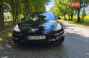 tesla model-3 2019 в Немирів від професійного продавця Ksuyha Kovalenko