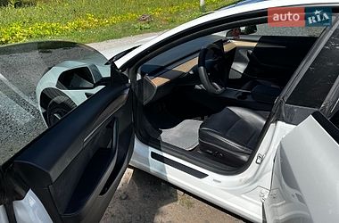Седан Tesla Model 3 2022 в Львові