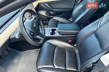 Седан Tesla Model 3 2022 в Львові