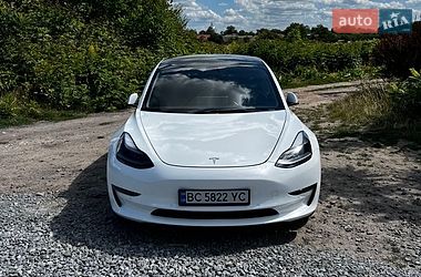 Седан Tesla Model 3 2022 в Львові