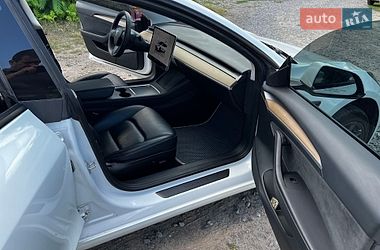 Седан Tesla Model 3 2022 в Львові