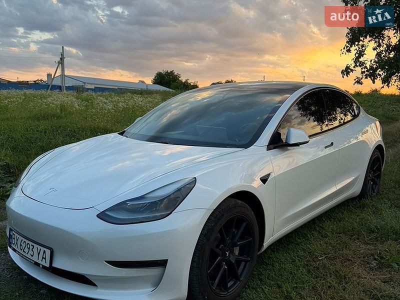 Седан Tesla Model 3 2021 в Хмельницькому фото 2 Седан Tesla Model 3 2021 в Хмельницькому