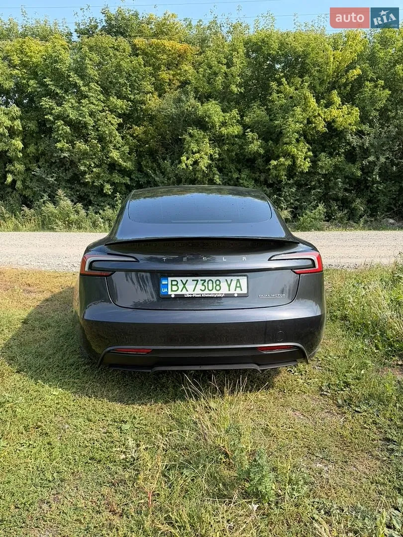 2025 Tesla Model 3 - мініатюра 2