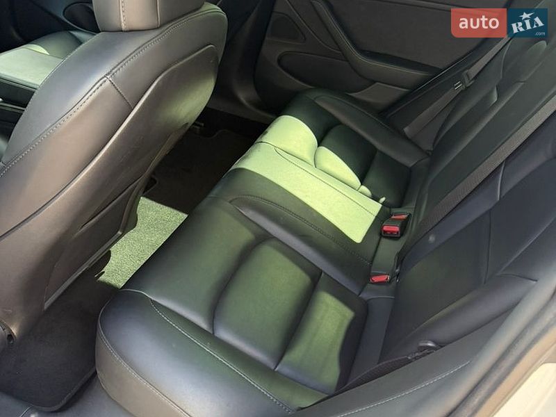 Седан Tesla Model 3 2021 в Киеве фото 10 Седан Tesla Model 3 2021 в Киеве