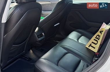 Седан Tesla Model 3 2021 в Одесі