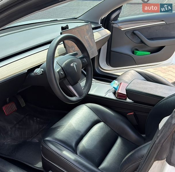 Седан Tesla Model 3 2021 в Одесі