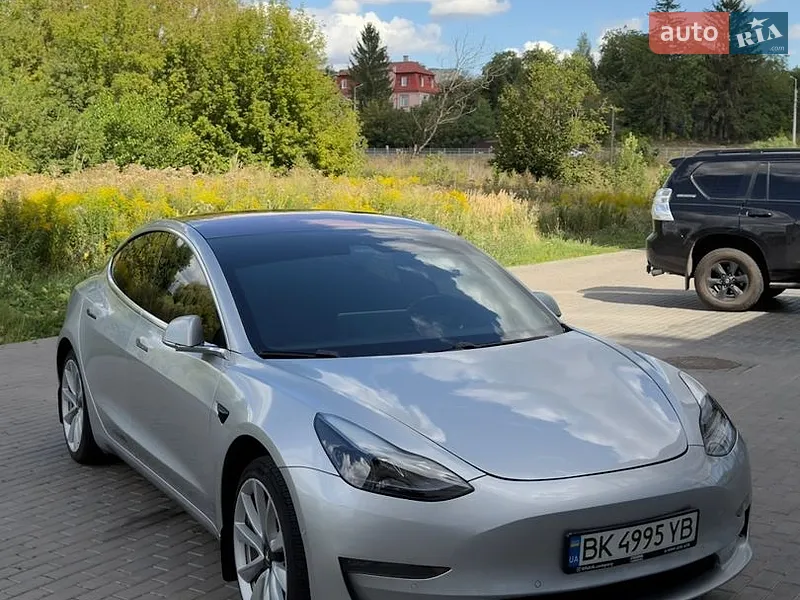 Tesla Model 3 2018