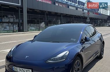Седан Tesla Model 3 2022 в Первомайську