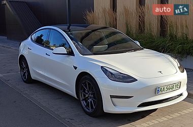 Седан Tesla Model 3 2023 в Киеве