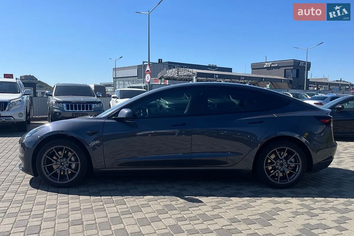 2022 Tesla Model 3 - мініатюра 4