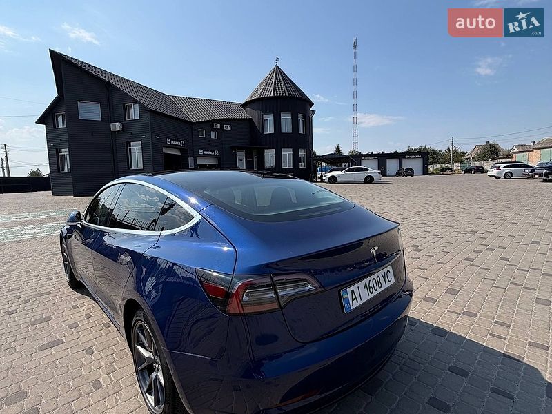 Седан Tesla Model 3 2019 в Білій Церкві