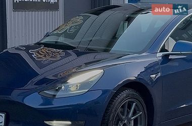 Седан Tesla Model 3 2019 в Білій Церкві