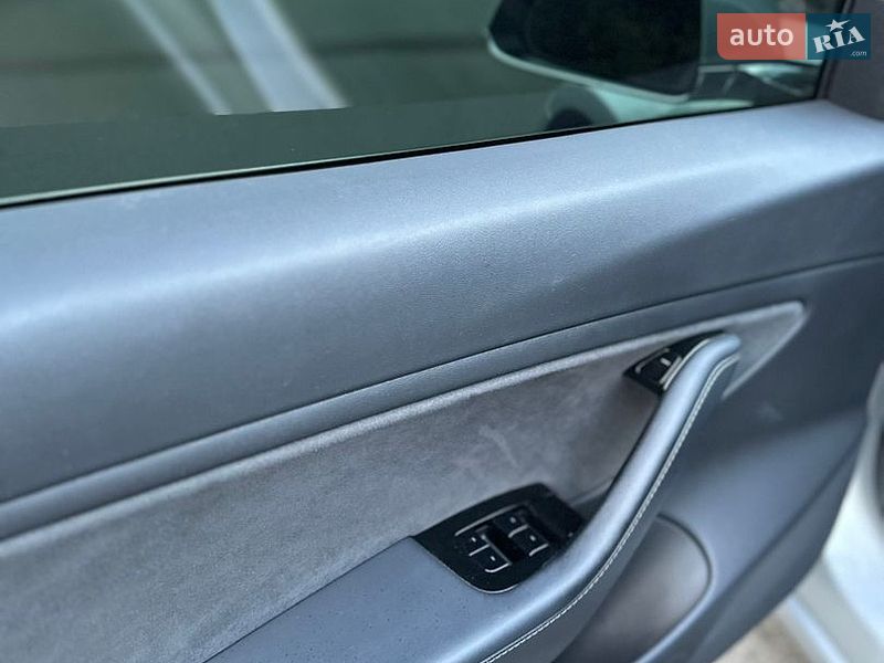 Седан Tesla Model 3 2018 в Софиевской Борщаговке