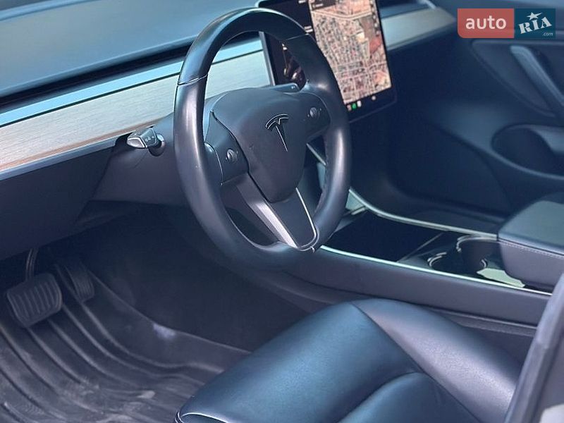 Седан Tesla Model 3 2018 в Софиевской Борщаговке