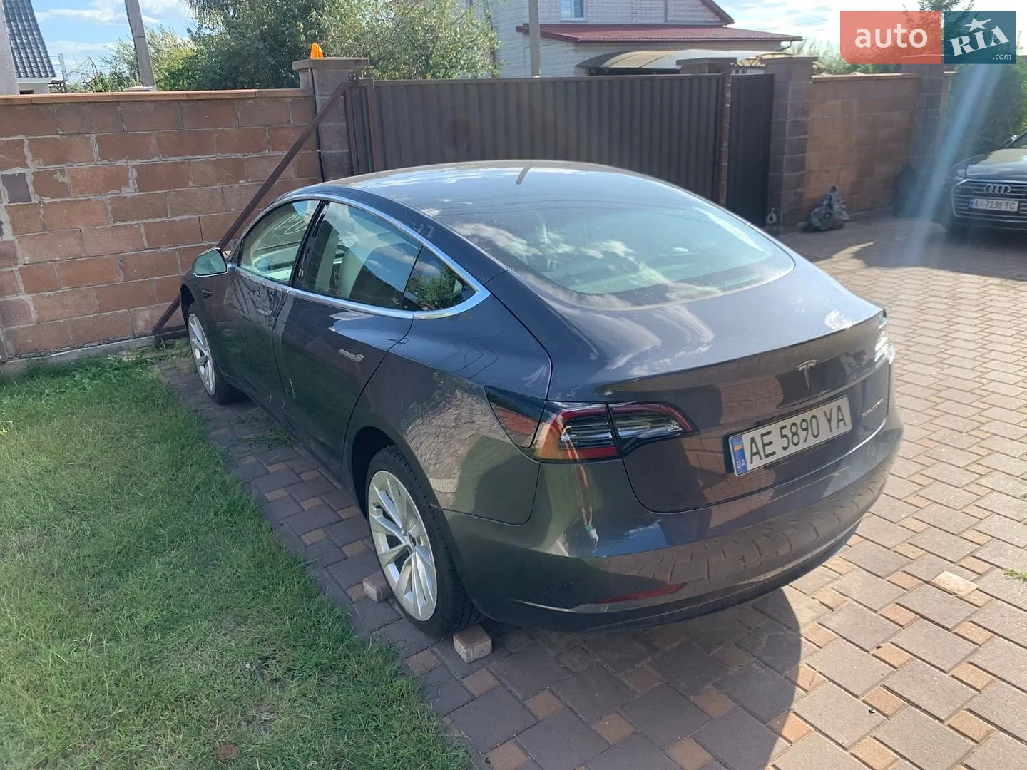 2019 Tesla Model 3 - мініатюра 4