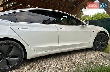 Седан Tesla Model 3 2019 в Коломые