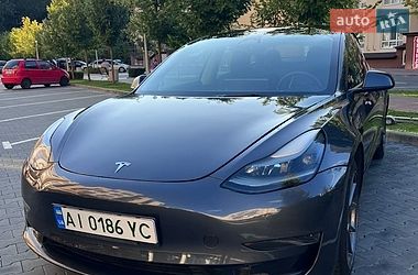 Седан Tesla Model 3 2023 в Софіївській Борщагівці