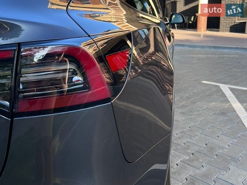 Седан Tesla Model 3 2023 в Софіївській Борщагівці
