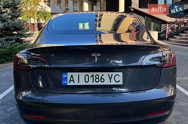 Седан Tesla Model 3 2023 в Софіївській Борщагівці