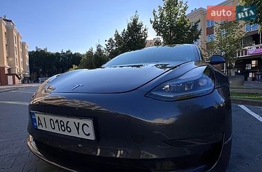 Седан Tesla Model 3 2023 в Софіївській Борщагівці