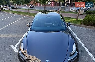 Седан Tesla Model 3 2023 в Софіївській Борщагівці