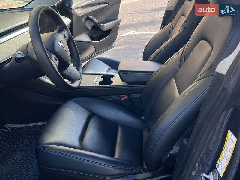 Седан Tesla Model 3 2023 в Софіївській Борщагівці