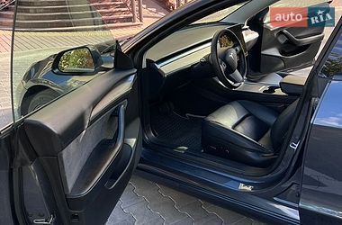 Седан Tesla Model 3 2023 в Софіївській Борщагівці