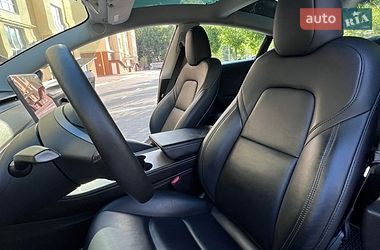 Седан Tesla Model 3 2023 в Софіївській Борщагівці